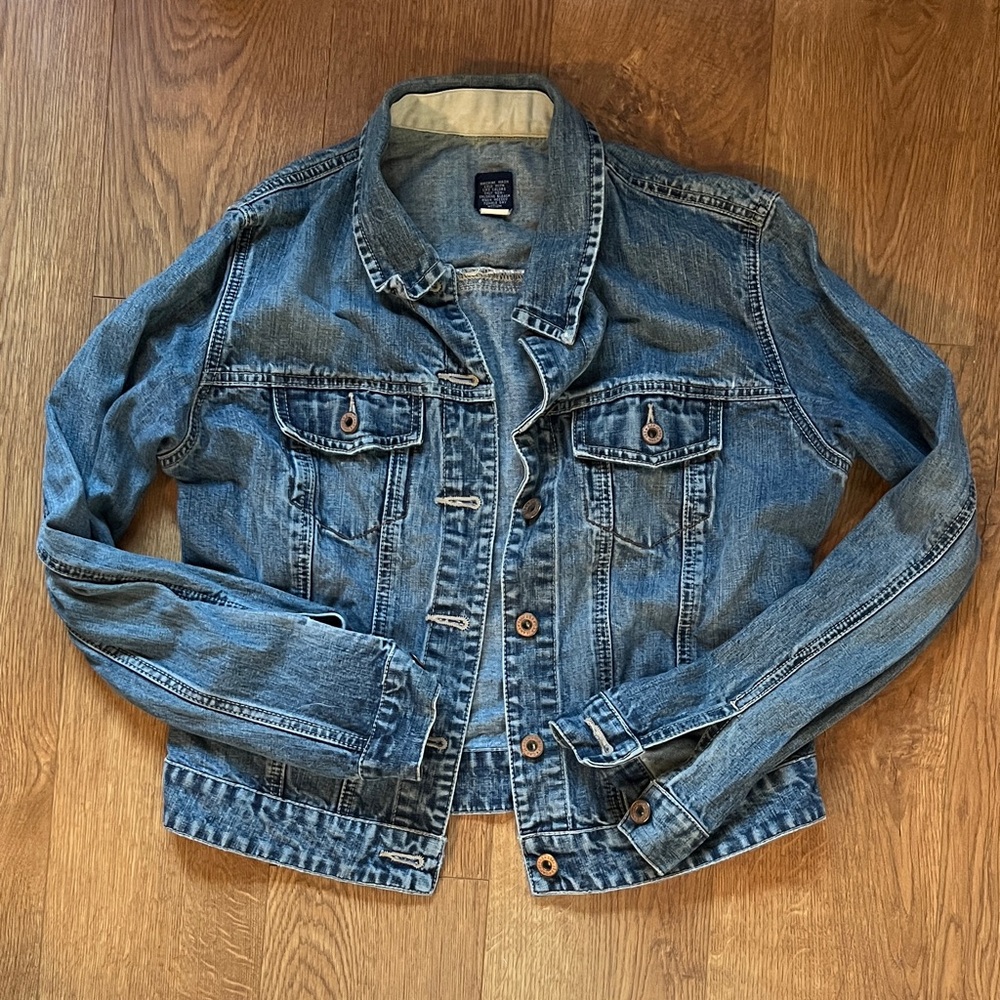 Vintage GAP Women’s Denim Jacket Size M